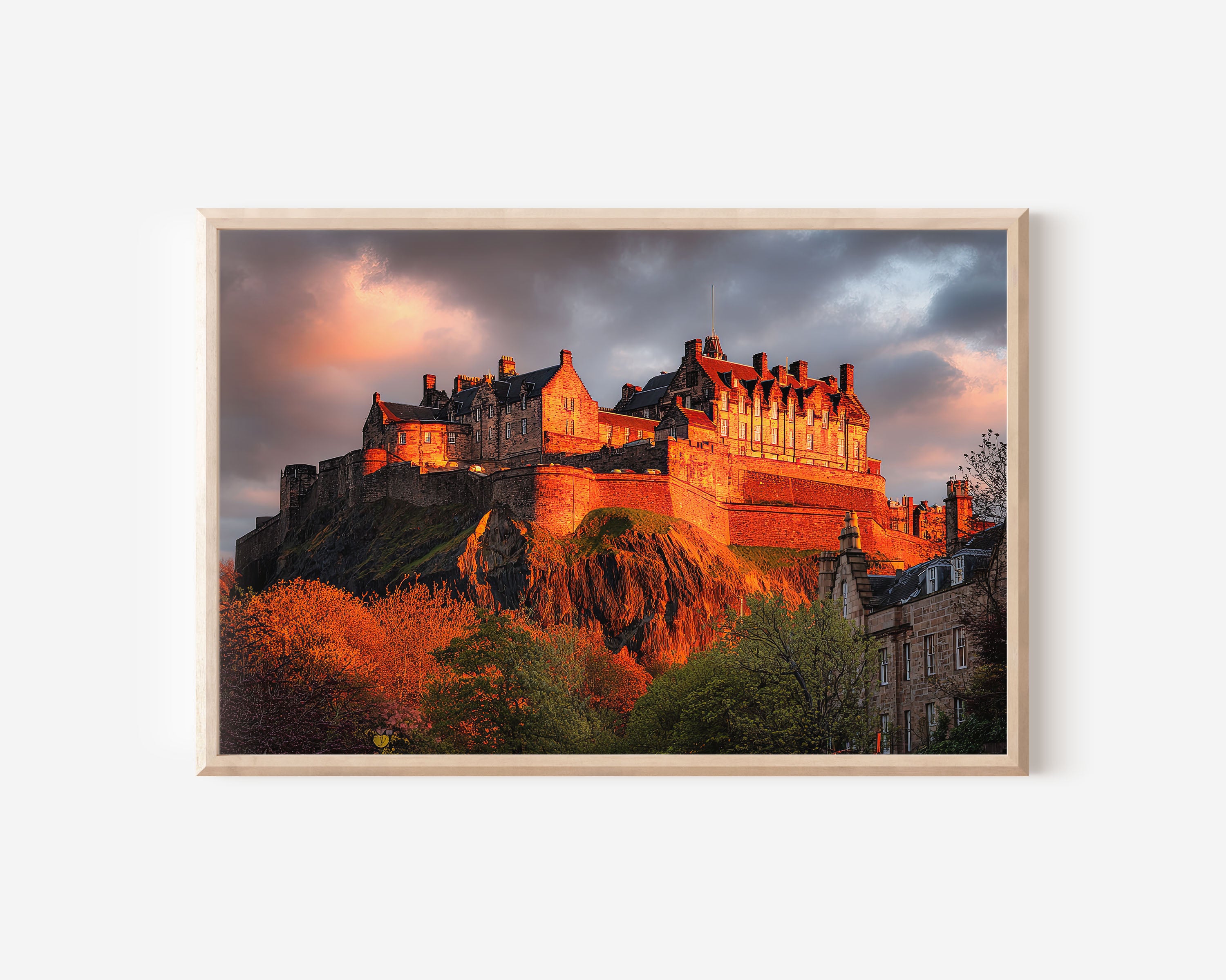 Edinburgh Castle Scotland Sunset Wall Art Print – Dramatic Cityscape Canvas