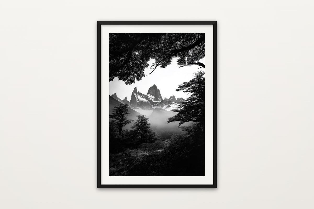 Fitz Roy in Monochrome wall art print – Mount Fitz Roy above a misty forest in black and white